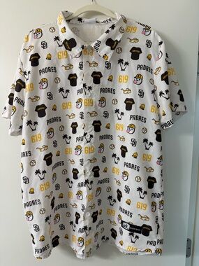 Men’s XL San Diego Padres Button-Up Shirt – SD 619 Print | Short Sleeve